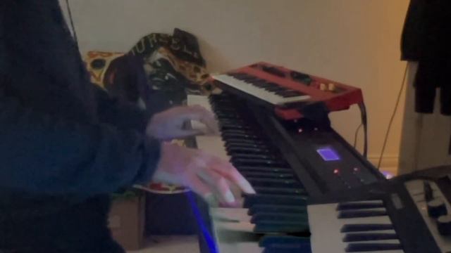 Jamming with the Yamaha Reface YC (no talking) смотреть онлайн