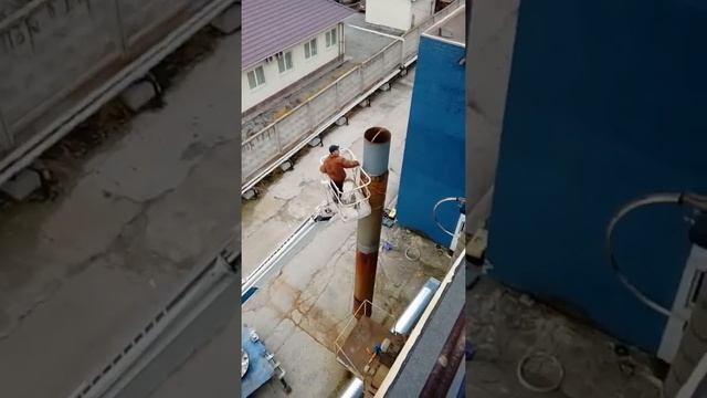 Демонтаж старой вентиляции с люльки смотреть онлайн