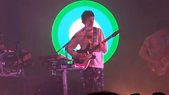 MGMT - Flash Delirium, Paradiso 02-02-2018 смотреть онлайн