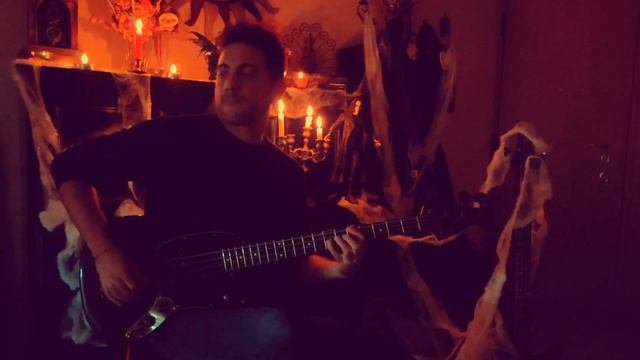 Goblin - Profondo Rosso (Halloween 2020 special bass cover with Fender Mustang PJ Limited Edition) смотреть онлайн