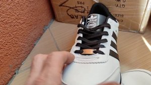 Кроссовки Адидас белые