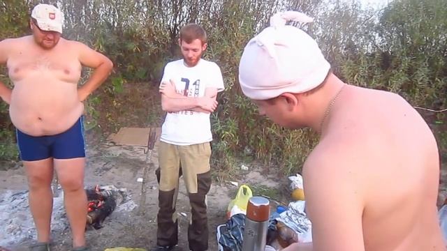 Рыбалка на Оке с ночевкой и БАНЕЙ смотреть онлайн