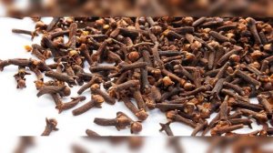 Гвоздика / Польза и вред для здоровье