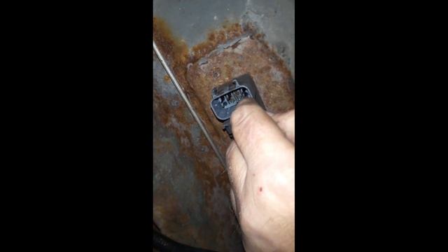 How to replace fuel pump and inspect the harness plug Pontiac Aztek and Buick Rendezvous смотреть онлайн