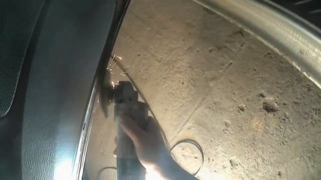 Попытка продлить жизнь кузову.Три способа избавиться от ржавчины.Начинаю с лепесткового диска. смотреть онлайн