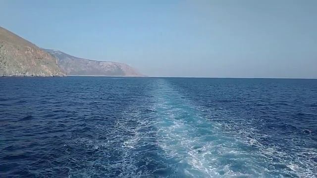 На кораблике из Agia-Roumeli в Sougia смотреть онлайн