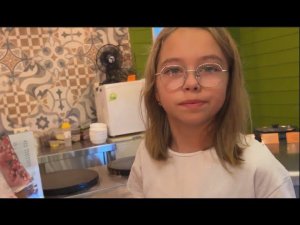 СИДИМ БЕЗ СВЕТА ПРИ УЖАСНОЙ ЖАРЕ. ЗАПЛЕЛИ ДЕВЧОНКАМ АФРОКОСЫ. 16.07.24.