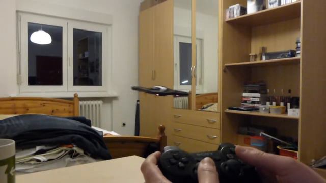 Parrot AR.Drone 2.0 + PlayStation 3 Controller = Nerdgasm смотреть онлайн