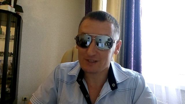 Стихотворение "А жизнь идёт и надо жить"??? смотреть онлайн