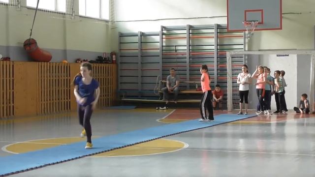 2017-05-29. Ушу таолу. Тренировка. Прыжки. София и её друзья. смотреть онлайн