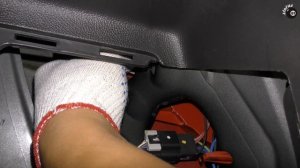 Замена лампочек в заднем фонаре Опель Мокка / Опель Мокка замена