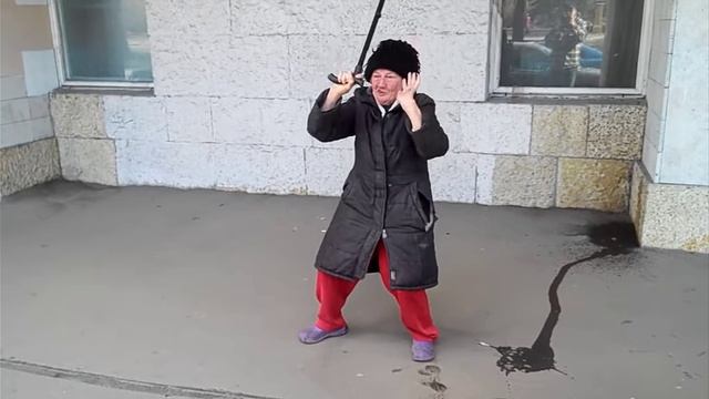 Бабка жгëт мем. Вйн црайн драйн вауваувау.