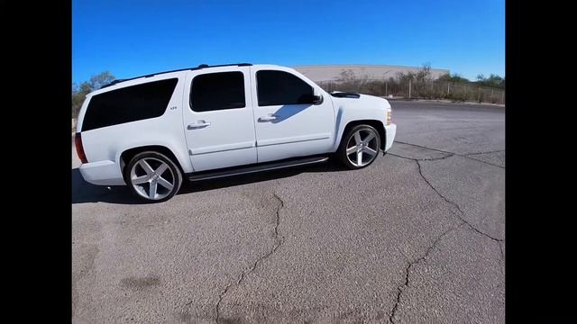 Suburban with Silverado HD front end on 2/4 drop 24s смотреть онлайн