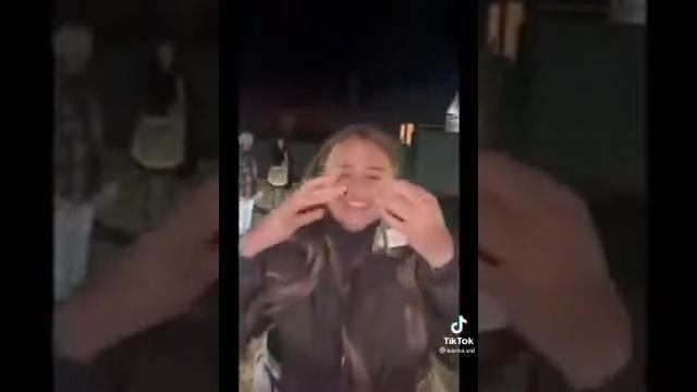 Валя Карнавал подарила машину Родителям ❤️❤️ смотреть онлайн