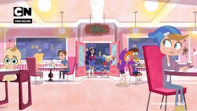 DC Super Hero Girls | Diana Harleen'in Sırrını Çözüyor | Kısa Sahneler смотреть онлайн