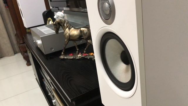 B&W 606 (White) + Cambridge Audio CXN (V2) + Yamaha A-S801 смотреть онлайн