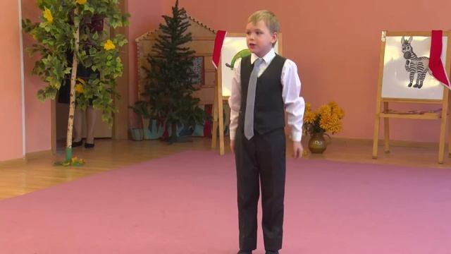 Осенний праздник в ДОО "Детство" смотреть онлайн