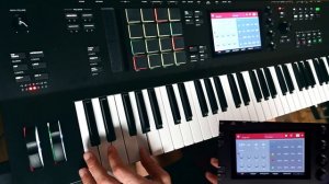 AKAI Professional MPC Key 61 – Demo (no talking)