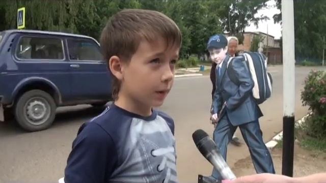 Манекен Серёжа на переходе смотреть онлайн