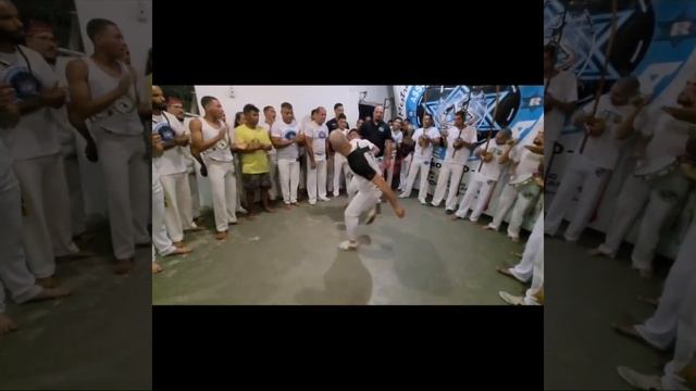 Mestre Nestor Axé Iúna Capoeira só uma pequena homenagem ao nosso Grupo de Capoeira Axé Iúna смотреть онлайн