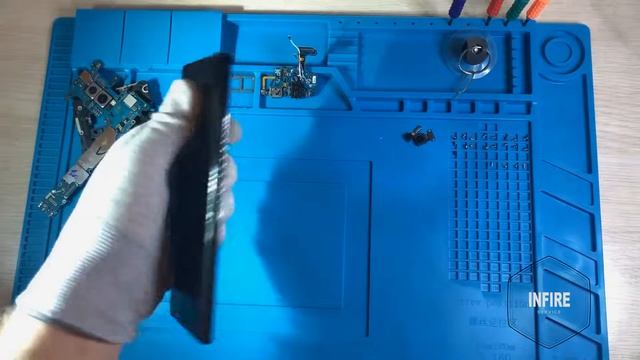 Как разобрать и собрать Samsung Galaxy Note 8? смотреть онлайн