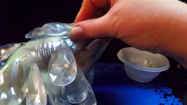 Мастер-Класс Ледяная елка из бутылки и стекла✷DIY✷Ice Christmas tree made of bottle and glass смотреть онлайн