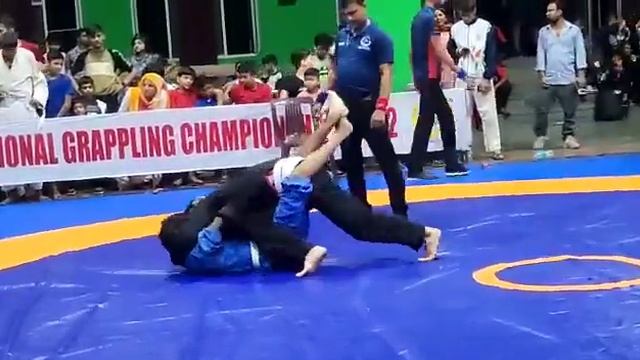 Quarterfinal final match of Gi . National grappling championships for 2022 . Black corner (cfc_can смотреть онлайн