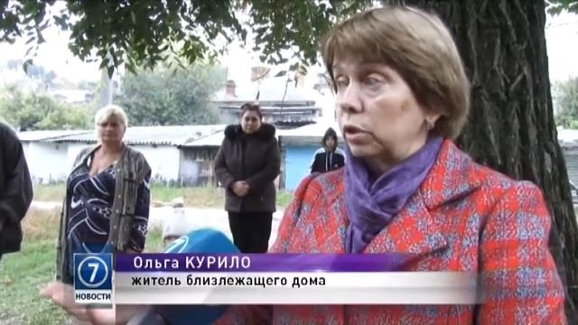 В одесском парке незаконно спиливают деревья