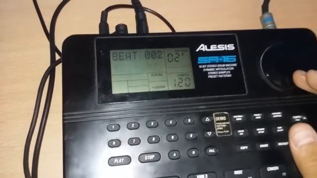 Alesis sr 16 drum machine tutorial em português смотреть онлайн