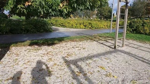 Гуляем Таллинн и детская площадка возле озера смотреть онлайн