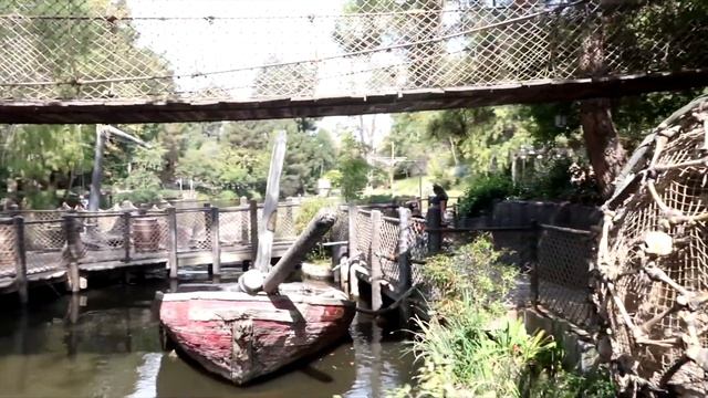 Disneyland ATTRACTION GUIDE - 2022 - All Rides + Shows - Anaheim, California смотреть онлайн