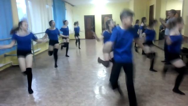 Шоу группа ВГ ( старшая группа)? смотреть онлайн