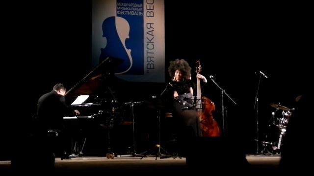 Ив Корнелиус (Eve Cornelious) - I Put a Spell on You (фрагмент) в Кировской филармонии смотреть онлайн