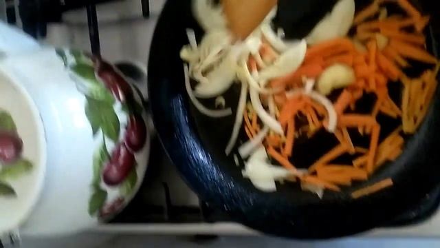 Готовлю рагу из овощей с грибами :D смотреть онлайн