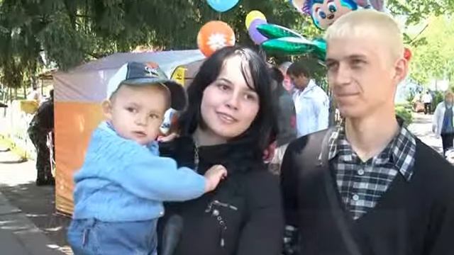В парке 'Нескучный сад' открыли новый сезон. Май 2012 год смотреть онлайн