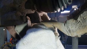 Ремонт шаровой опоры нижнего рычага на автомобиле Toyota Land Cruiser Prado 150