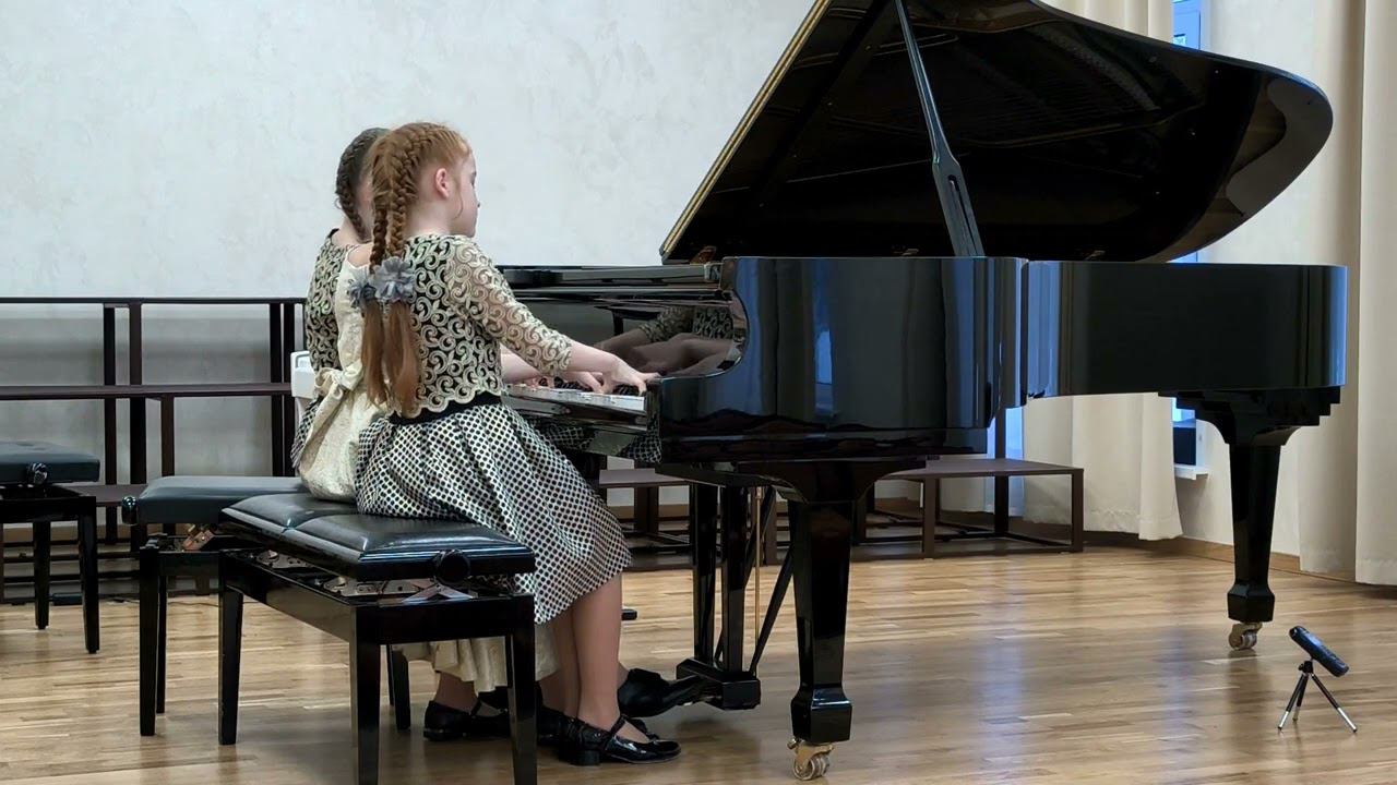 К. Гурлитт - «Серенада» соч. 192 No 5, Ю. Чичков- «Фантазия». смотреть онлайн