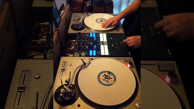 Scratching Day 434. Chirp Flare white cross rhythm timing standard 90bpm смотреть онлайн