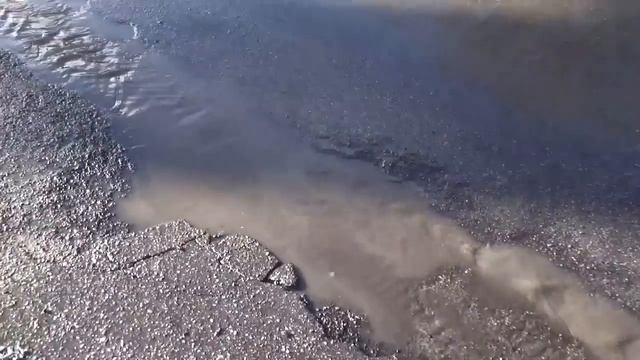 "Ремонт" дороги в Василькове возле НАУ . Результат месяц спустя смотреть онлайн