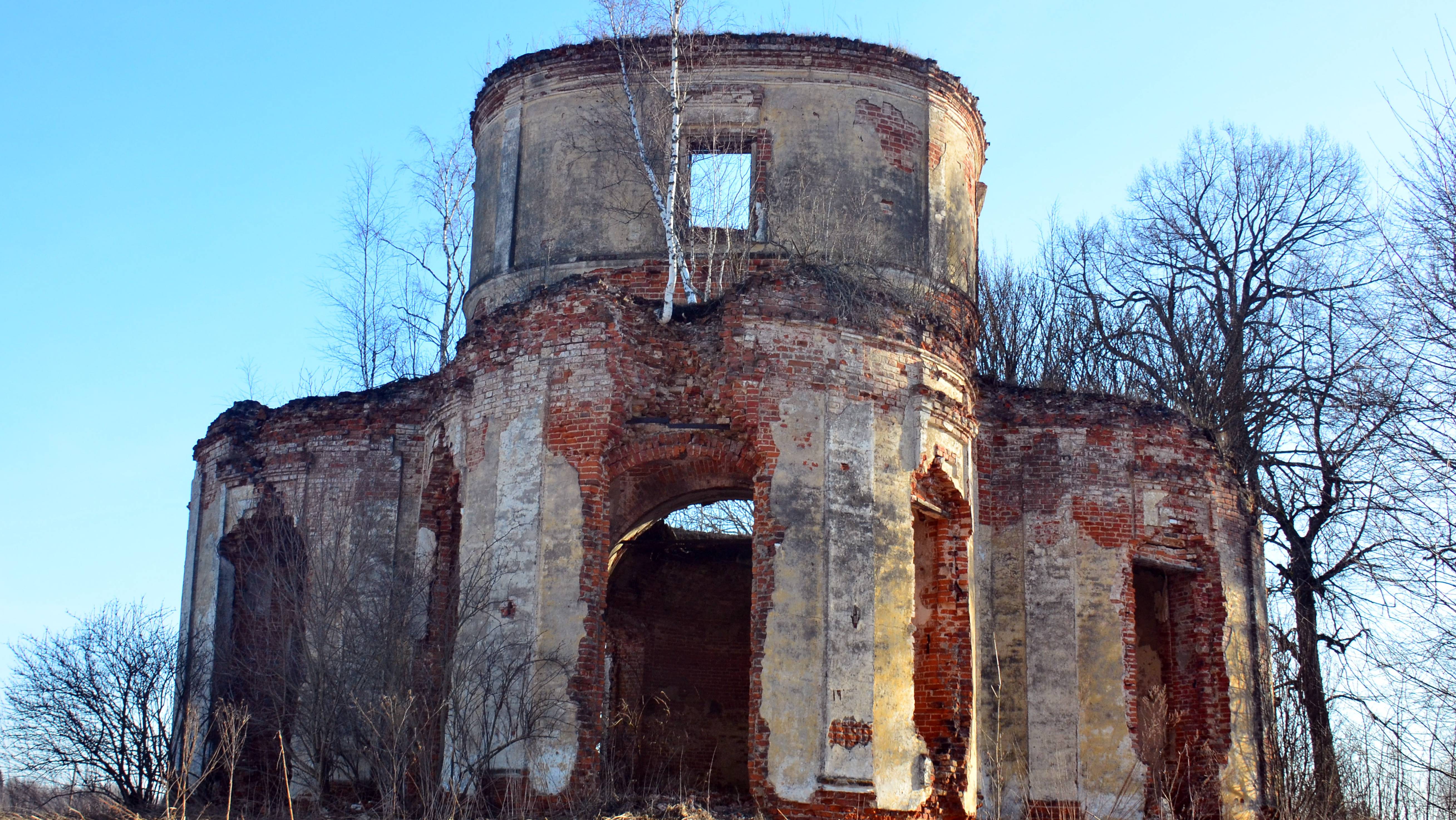Руины церквей в Краснинском районе Смоленщины смотреть онлайн