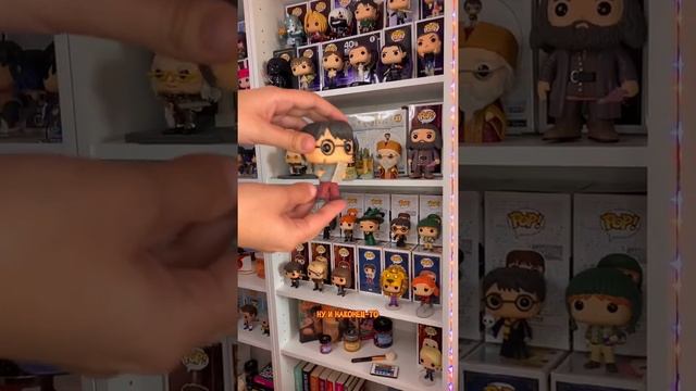 ОБЗОР ПОЛОК. Часть №1✨ Гарри Поттер ⚯͛ #обзорполок #фанкопоп #funkopop #гаррипоттер смотреть онлайн