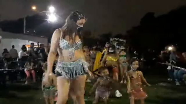 Batucada luz de luna смотреть онлайн