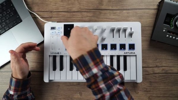 Arturia Minilab 3 | Почему она всем нравится? | Обзор компактной midi-клавиатуры | vs Akai MPK mk3