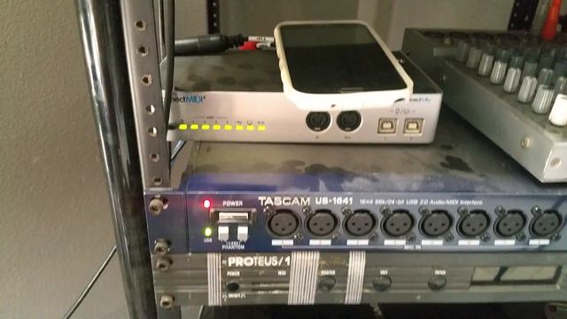 Soundbrenner Metronome w/ Ableton link demo смотреть онлайн