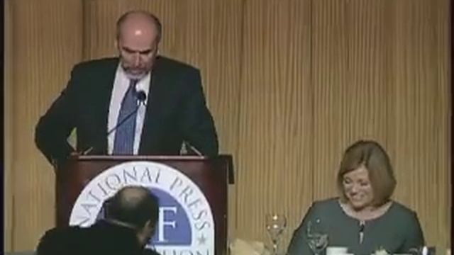 Outgoing Chairman Susan Swain Passes the Gavel to Incoming Chairman Gerald Seib смотреть онлайн