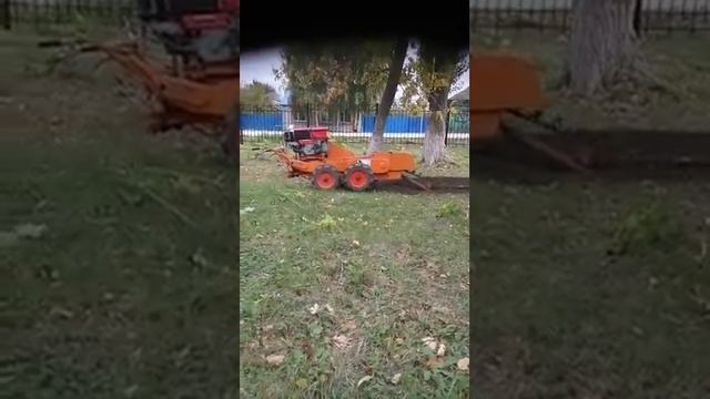Траншеекопатель Hinode