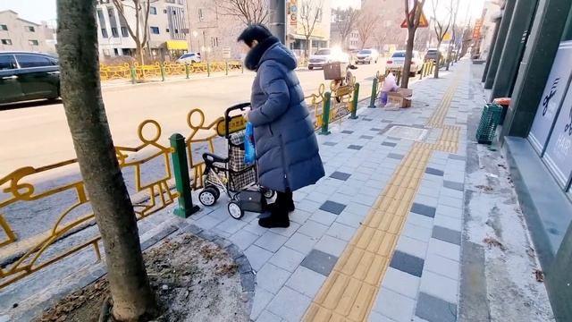 ПОХОД В ПАРИКМАХЕРСКУЮ/GOING TO THE HAIRDRESSER смотреть онлайн