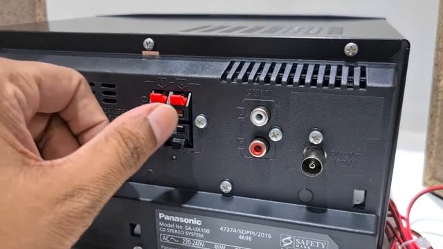 Panasonic Bluetooth Stereo System / CD Stereo System ( SC-UX100 ) Full Review смотреть онлайн