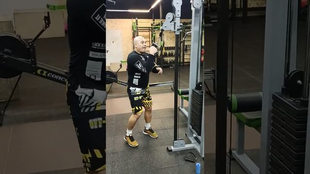 Тренинг кисти в Армрестлинге. Лесенка начиная с одной плитки по 10 повторений . смотреть онлайн