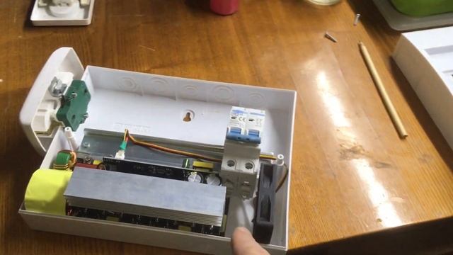 Leaf to home (V2H) своими руками. Или power bank из Ниссан Лиф. Часть 2 смотреть онлайн